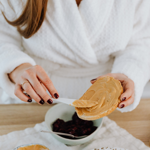 آیا کره بادام زمینی چاق‌کننده است؟